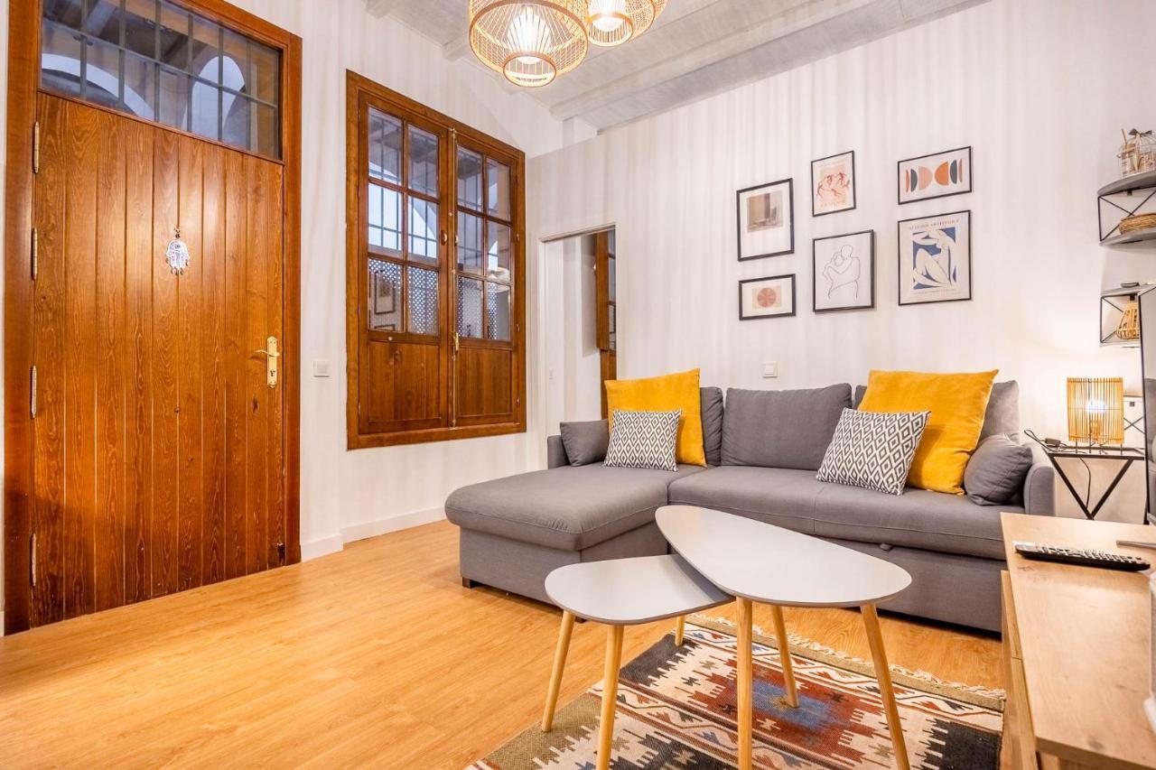 Palacios Malaver Suite Home Севиля Екстериор снимка